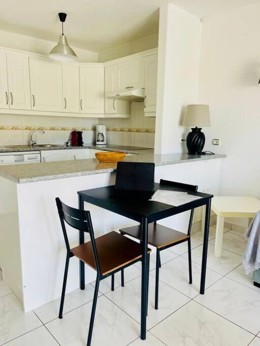 Comfy Home With Large Terrace Five Minutes From Ocean ลอส กริสเตียนอส ภายนอก รูปภาพ