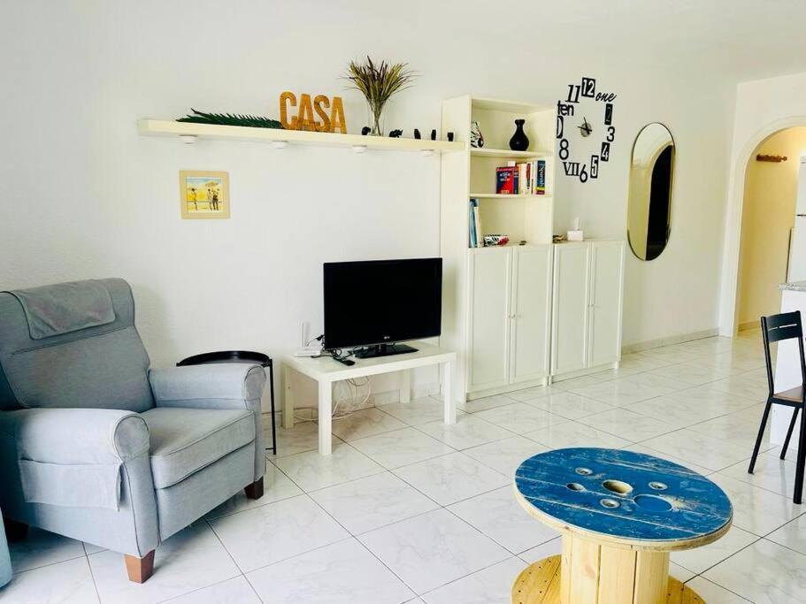 Comfy Home With Large Terrace Five Minutes From Ocean ลอส กริสเตียนอส ภายนอก รูปภาพ