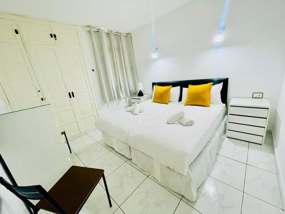 Comfy Home With Large Terrace Five Minutes From Ocean ลอส กริสเตียนอส ภายนอก รูปภาพ